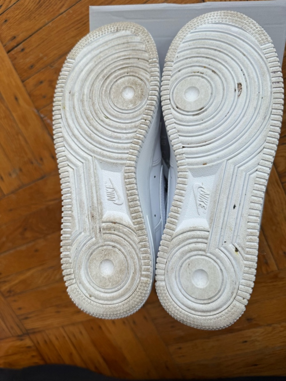 Worn Once! Woman 8.5 Nike AIR Force 1-  WORN ONCE - Picture 11 of 11